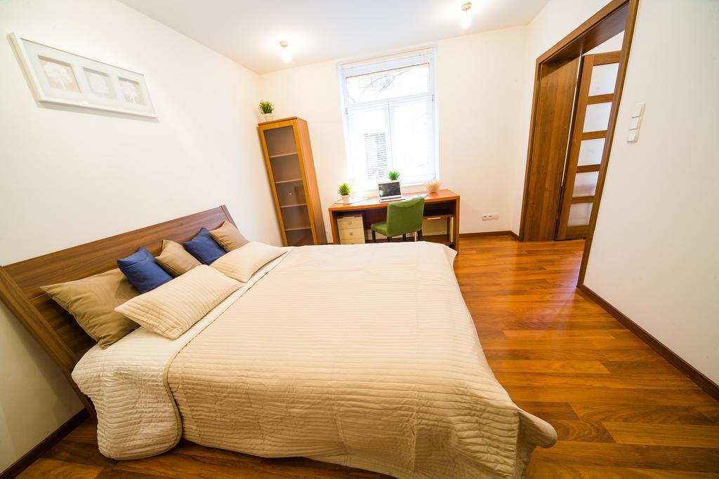 Wawel Cracow Old City Apartments - Friendhouse Apartments Cracóvia Exterior foto